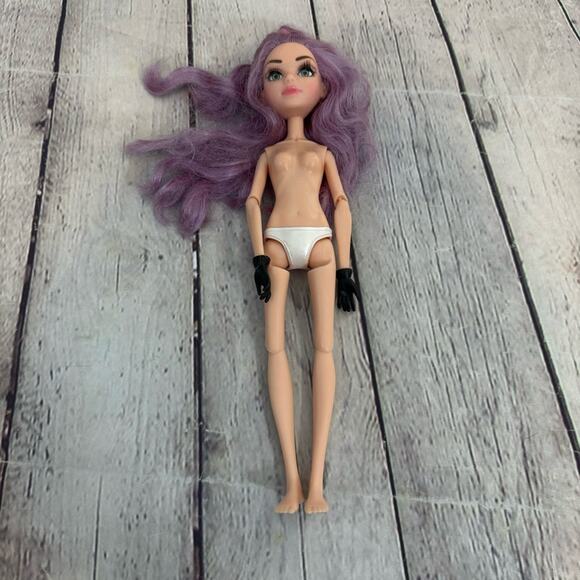 Project MC2 MGA Netflix McKeyla Mcalister Doll - Picture 3 of 4